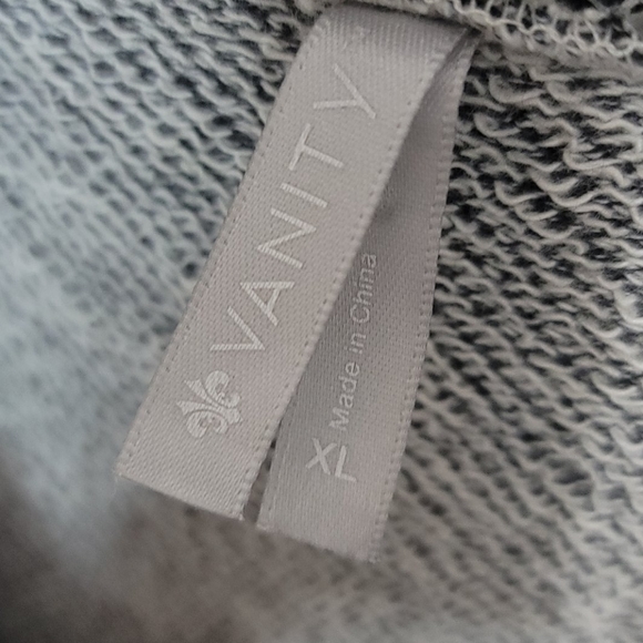 VANITY Zip Gray Cardigan with Collar X-LAR… - Picture 7 of 9